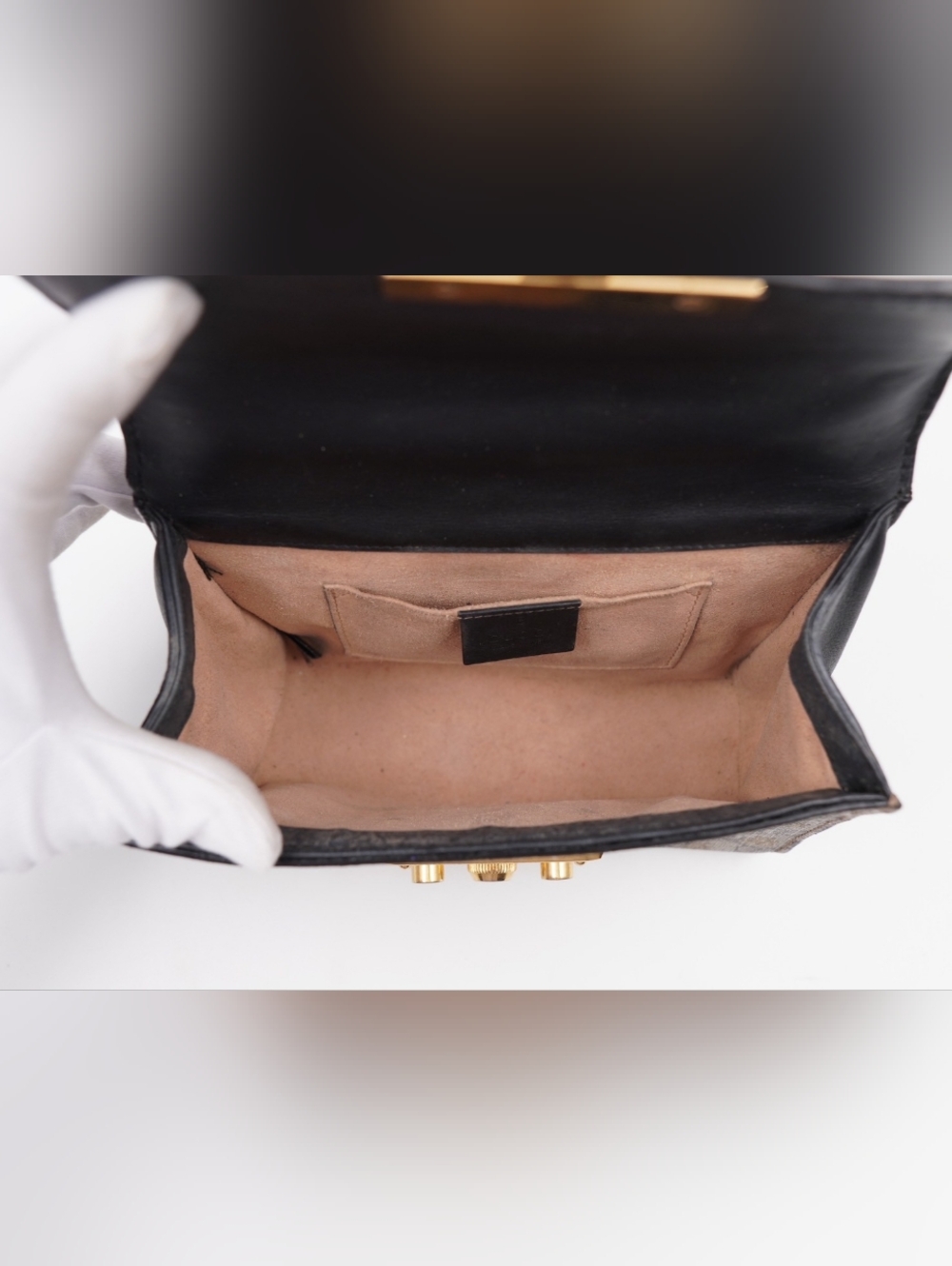 CG70 💗 GUCCI Bee Padlock Shoulder Bag GG Coated Canvas and Leather - Picture 11 of 12
